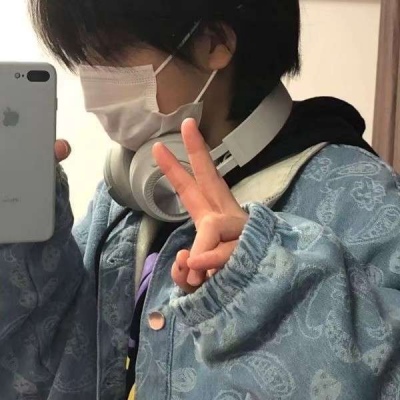头像网图男真人初二