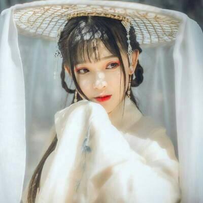 漂亮高雅有气质的微信头像女