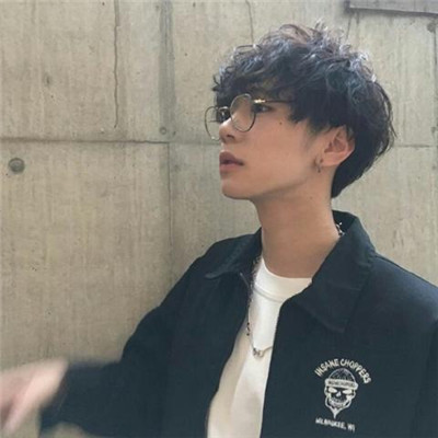 最火头像2023男