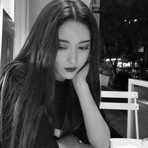 ins女生黑色头像高级感