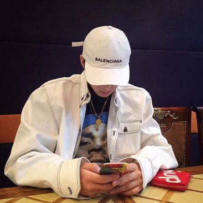 简单干净的微信头像图片大全男士
