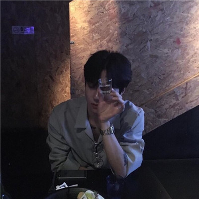 文静头像干净