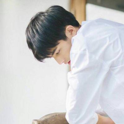 头像男高清干净