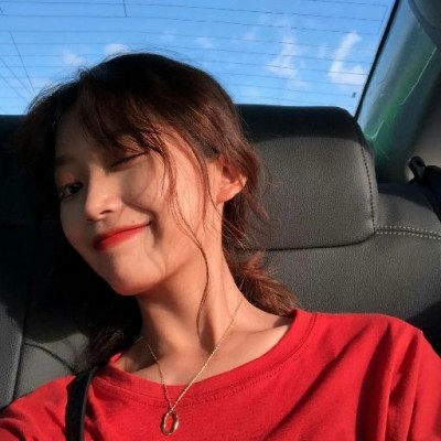 红色美女头像