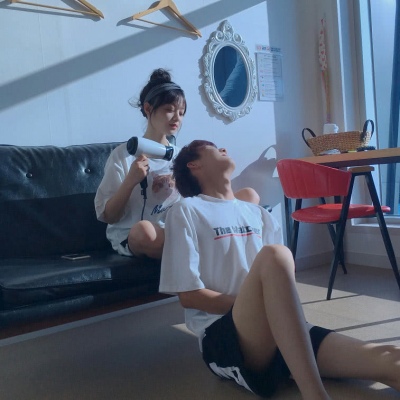 简单干净好看头像