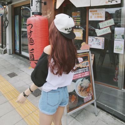 2023年何姓励志头像女
