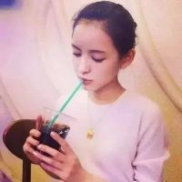 短发背影头像