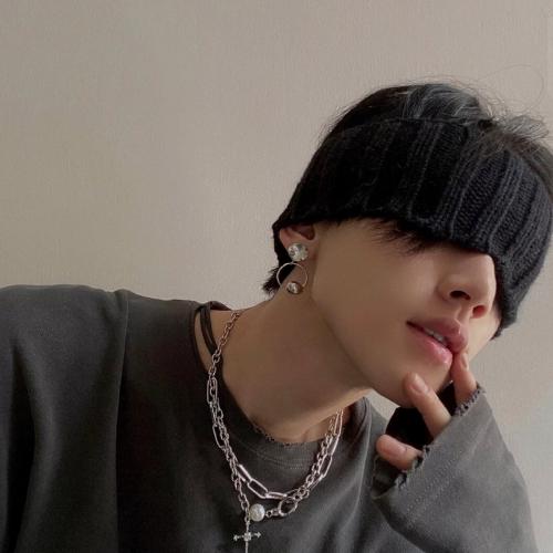 男士头像简约干净
