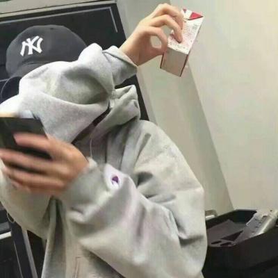好看头像真人男生不露脸狼尾