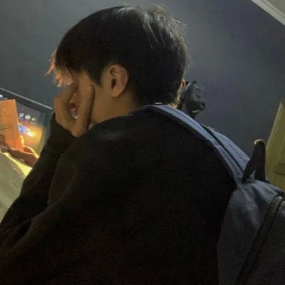 头像ins高级质感小众男头图片