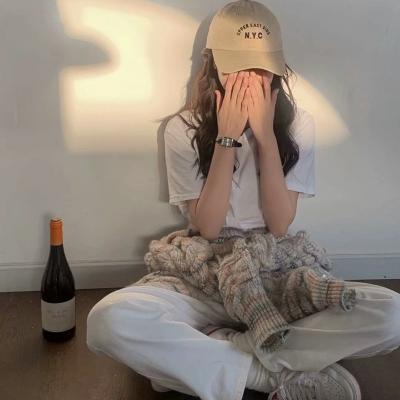 手机挡脸头像女仙气自然