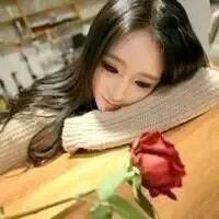 2023年女生头像红色的
