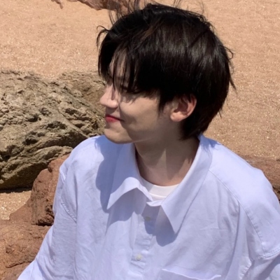 头像ins高级质感干净男