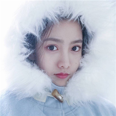 蓝色系头像学生女