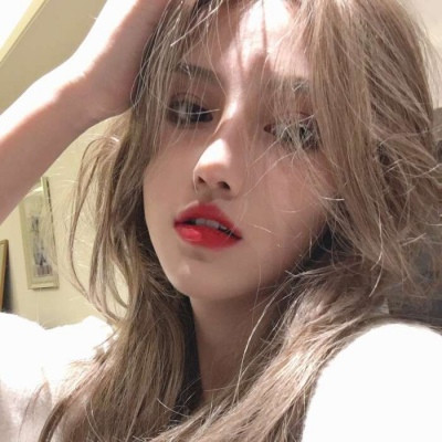 微信头像干净女