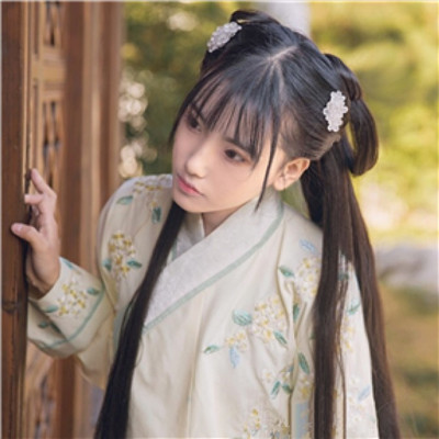 女生头像侧脸长发