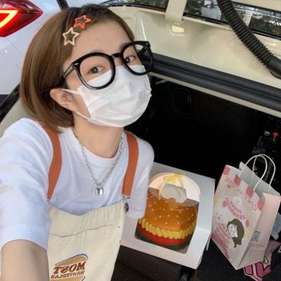 2023新年微信头像女别致时尚