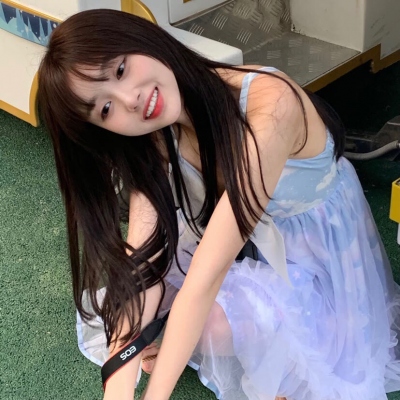 女士微信头像招财好运属牛
