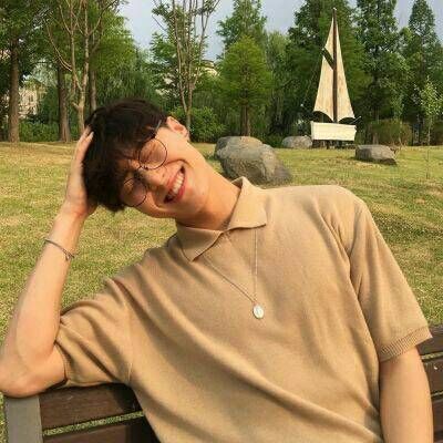 戴眼镜头像男酷