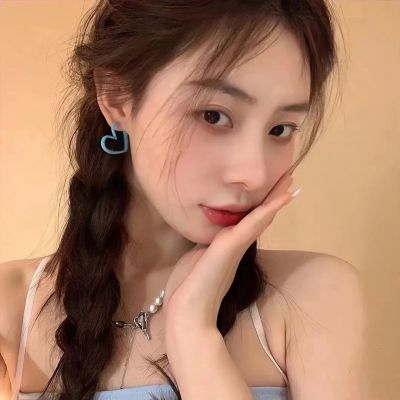 好看的网图头像女高冷