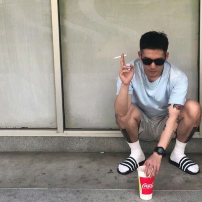 高贵淡雅的微信头像