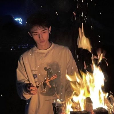 真人头像男emo