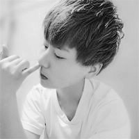 好看的男头像图片背影
