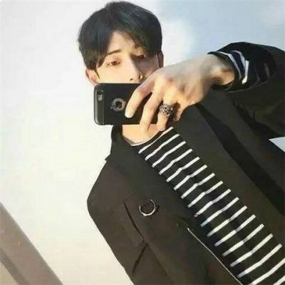 男士自拍头像图片