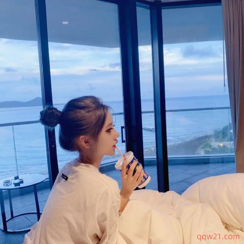 头像女背影或侧面 唯美