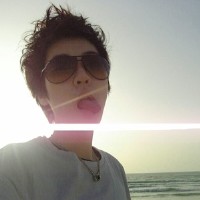 2023年最新款头像女生戴眼镜