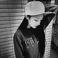 头像女图片伤感动漫黑白
