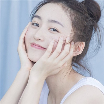 头像阳光积极向上女生