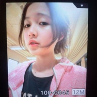 女生头像ins自拍