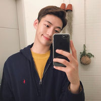 男士自拍头像