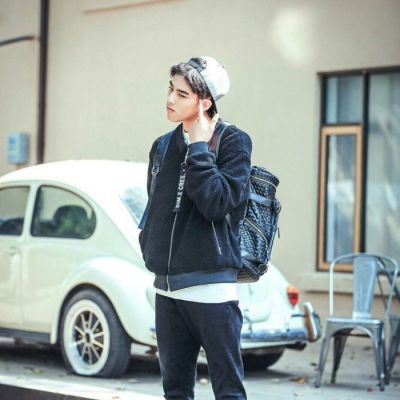 帅哥图片头像阳光戴口罩