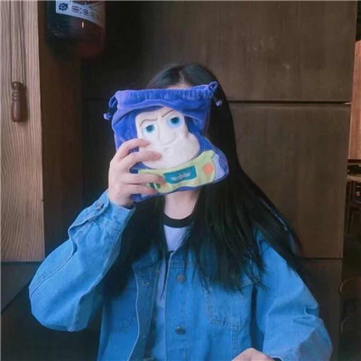 蓝色背景好看的头像